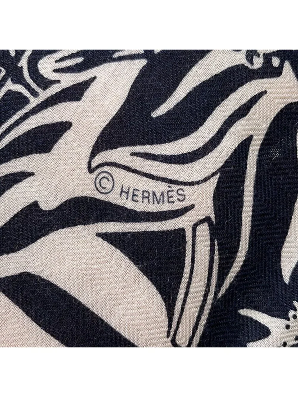 ★SOLD★ Hermes Shawl Carre 140 Geant Flamingo Party Cashmere Silk Scarf - Picture 4 of 6
